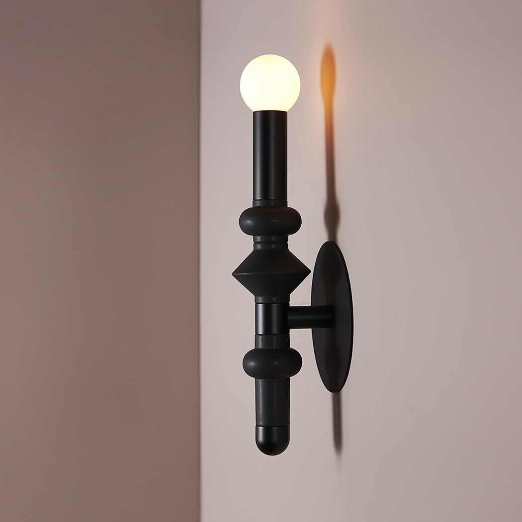 Carn Single Sconce