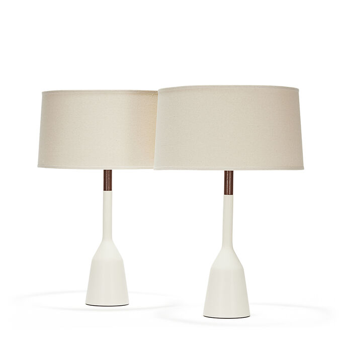 una pair in white quartz